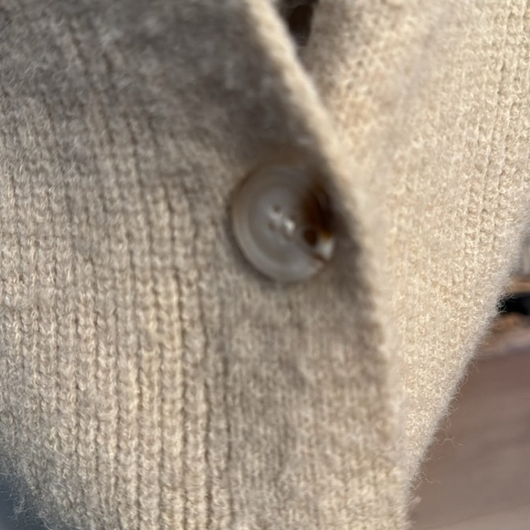 Cozy soft Cashmere like sweater cardigan - Picture 7 of 8